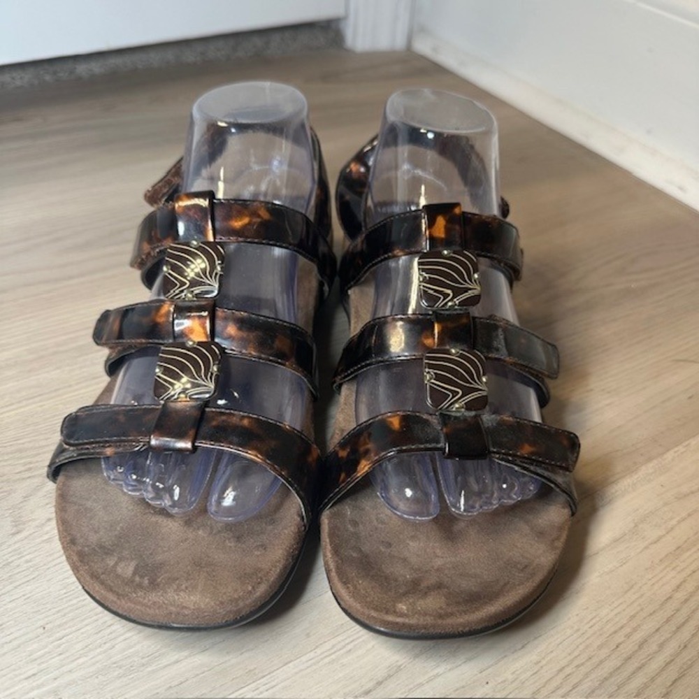 Vionic Amber Tortoiseshell Strappy Wedge Sandals Women's Size 7 Comfort